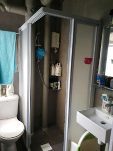 aluminum shower screen