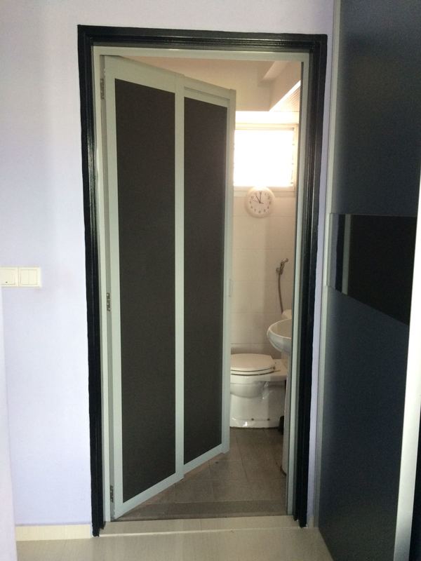 Handicap Bars For Bathroom Toilet : Design Of Bathroom DWG Block for AutoCAD â¢ Designs CAD - The toilet is perhaps one of the most important features of your bathroom and selecting one for a bathroom shouldn't be an afterthought.