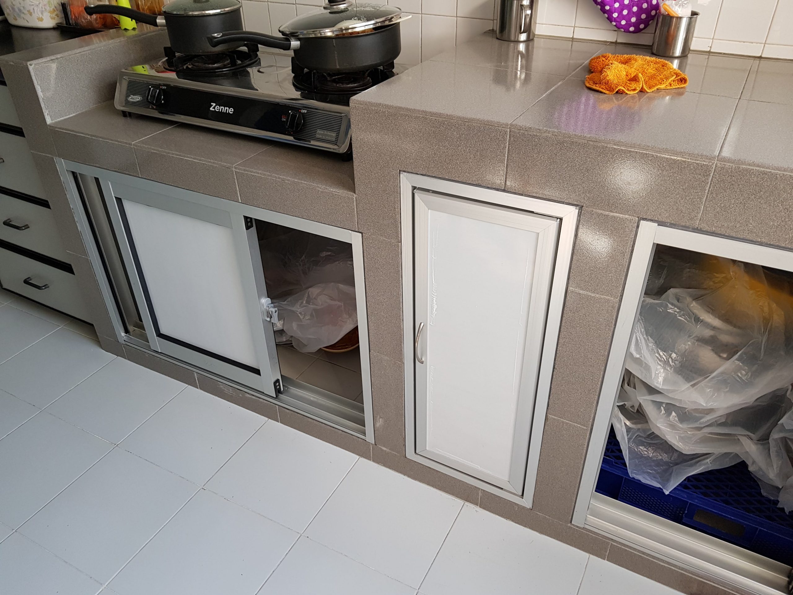 Kitchen Sink Door - Image 3