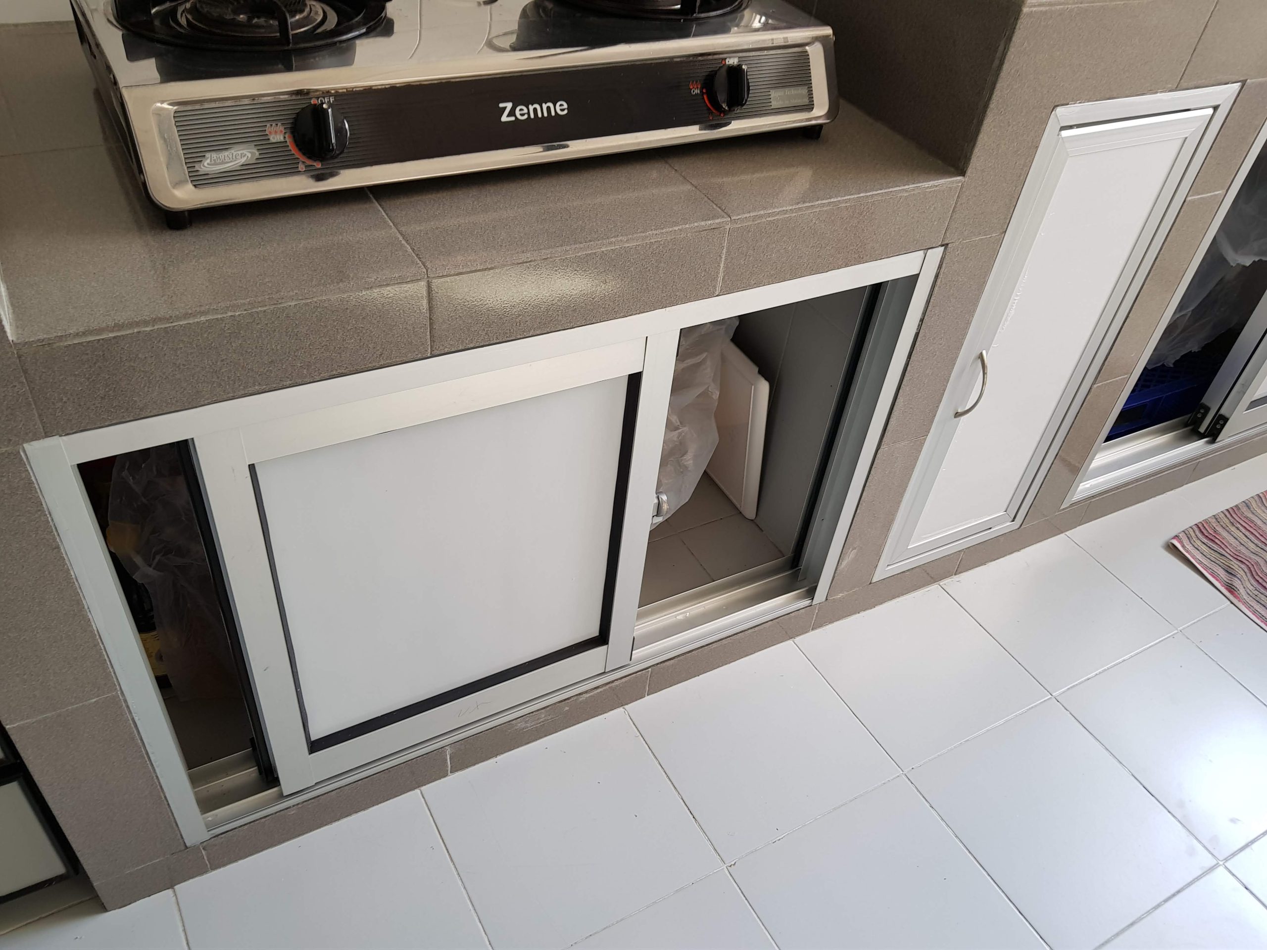 Kitchen Sink Door - Image 2