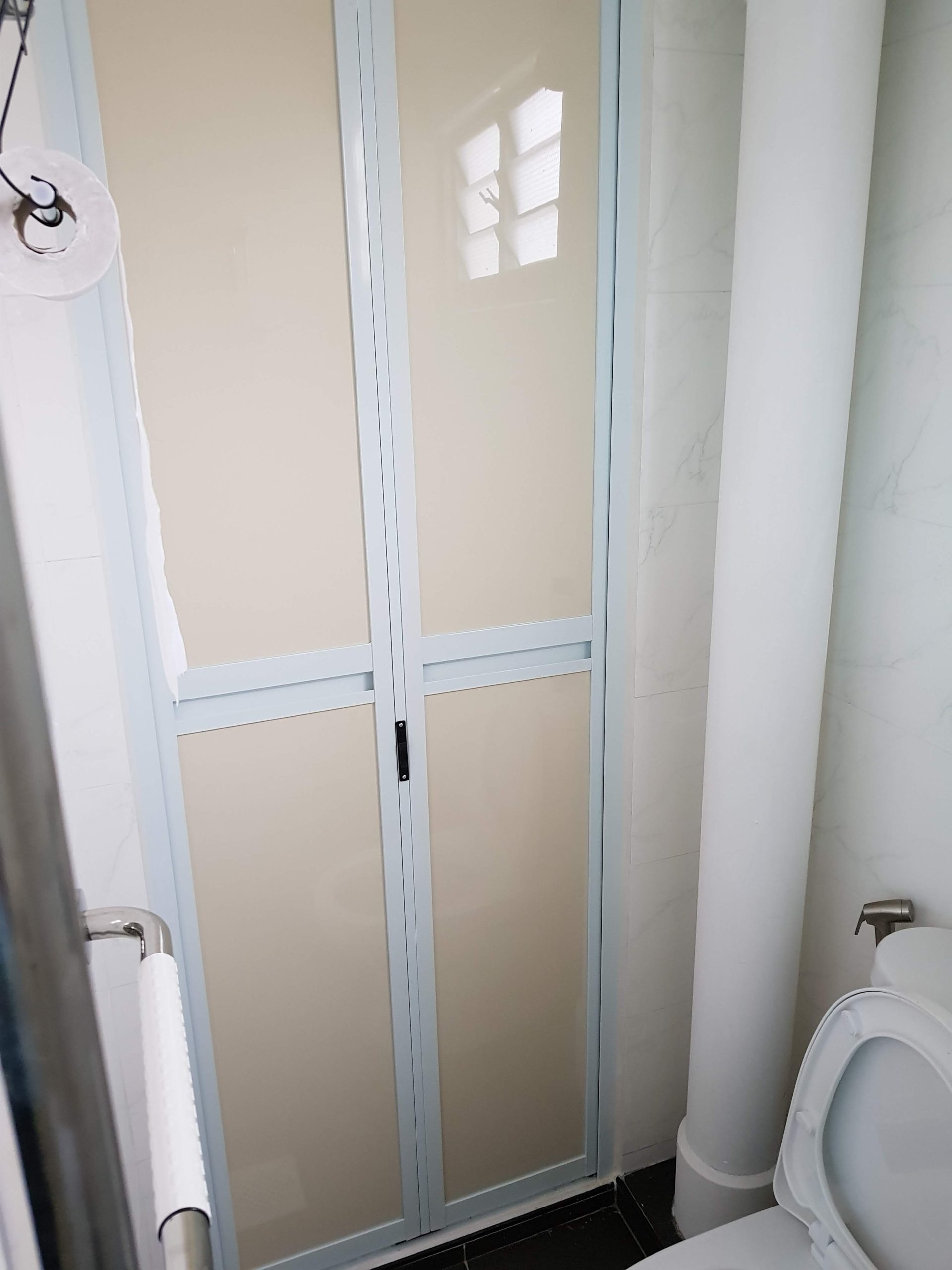 Alum Bi-Fold Door - Image 6